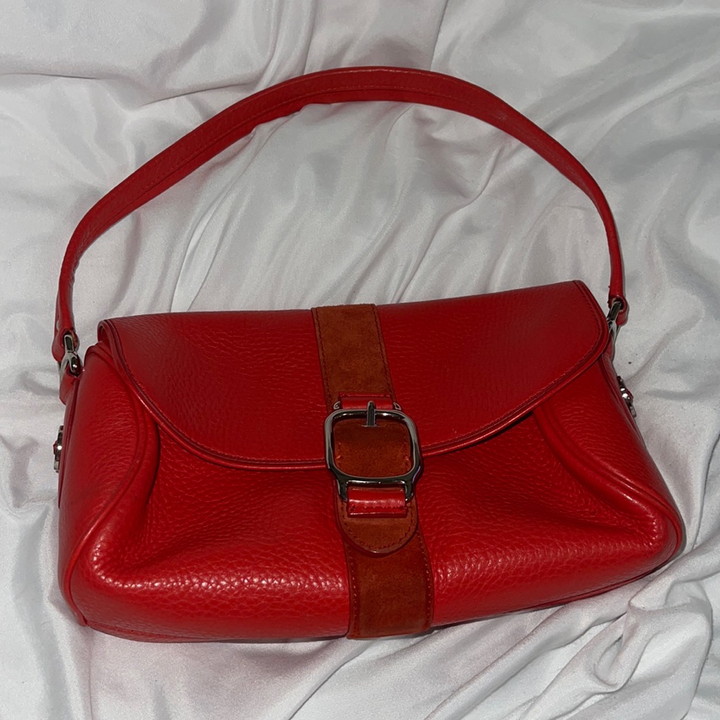 Cole Haan Red Leather Handbag Magnet Closure 1 Zipper Pocket Inside And 1 Handle